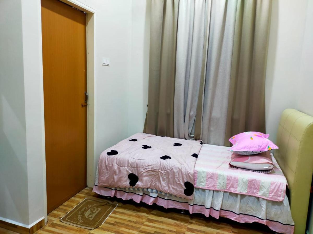 Sya Al-Yahya Homestay Kuala Terengganu Esterno foto