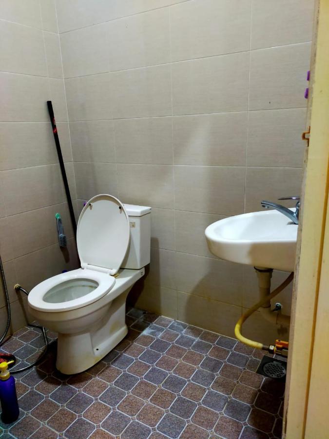 Sya Al-Yahya Homestay Kuala Terengganu Esterno foto